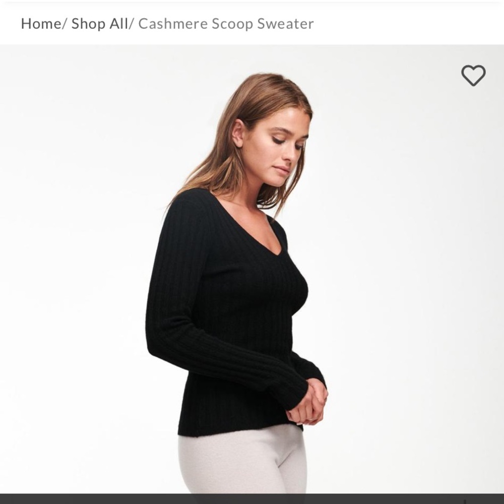 NAADAM cashmere sweater size small ribbed vneck